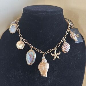 HOUSE OF HARLOW Natural Shell Charm Necklace Gold Tone Chain & Tipping NWT